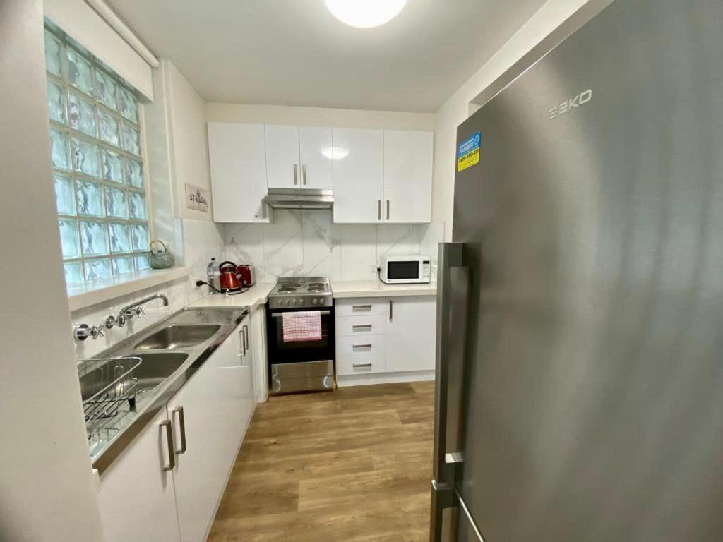 1 Bdrm With Parking, Walk To Beach Melbourne Dış mekan fotoğraf
