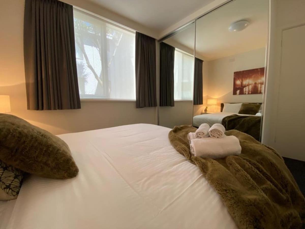 1 Bdrm With Parking, Walk To Beach Melbourne Dış mekan fotoğraf