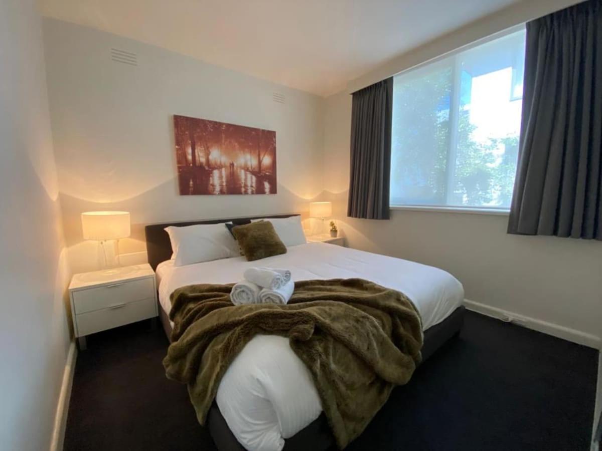 1 Bdrm With Parking, Walk To Beach Melbourne Dış mekan fotoğraf